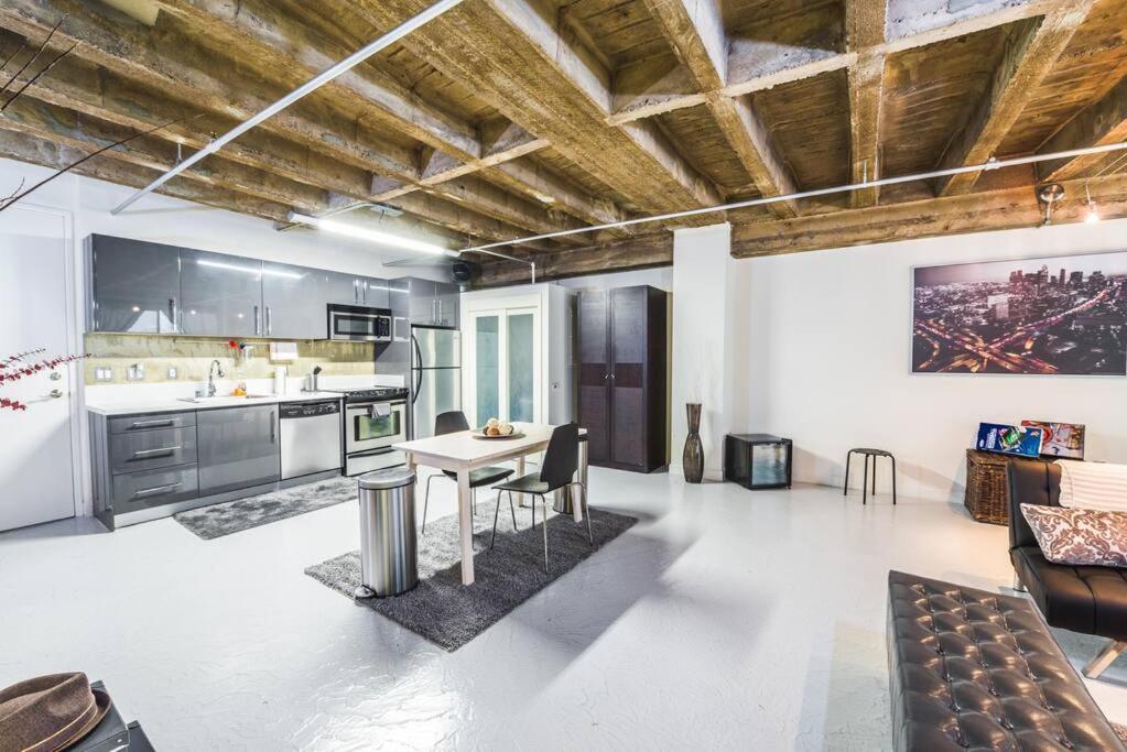 Apartamento Newly Renovated 1Bdrm Loft Dtla And Rooftop Pool *